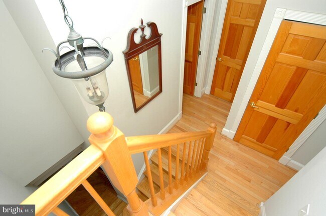 Building Photo - 706 S Bond St