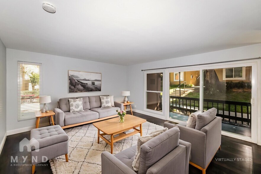 Building Photo - 17081 W Bernardo Dr