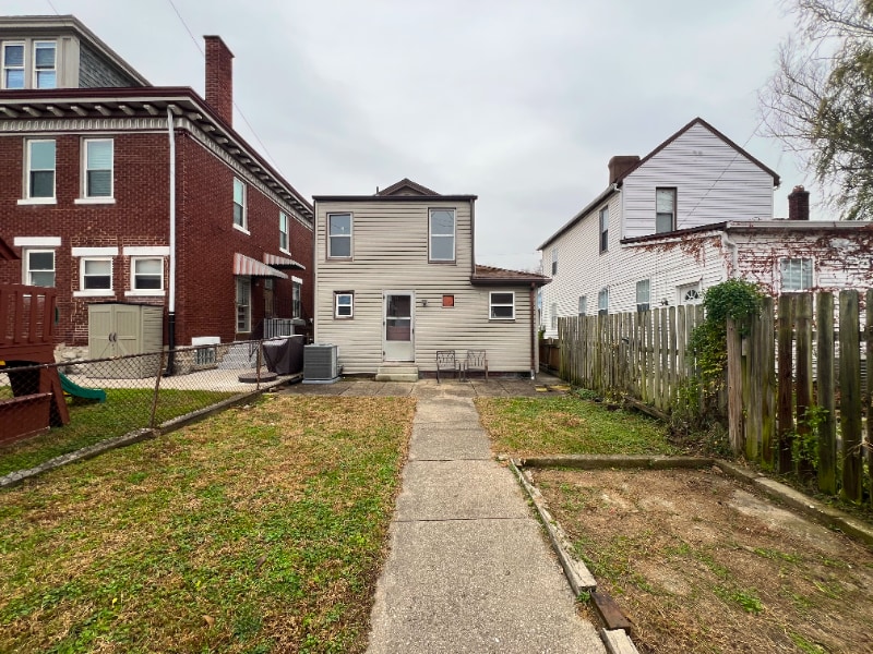 Building Photo - 509 7th Ave