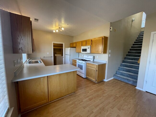Building Photo - 7243 Natalie Janae Ln NE
