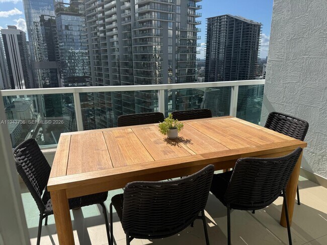 Building Photo - 41 SE 5th St