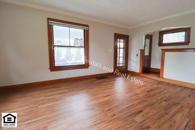 Building Photo - 1109 Park Ave