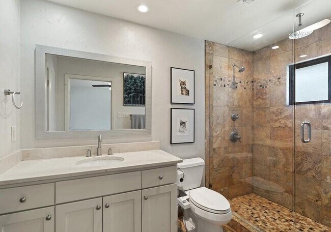 Building Photo - 2301 Barton Hills Dr