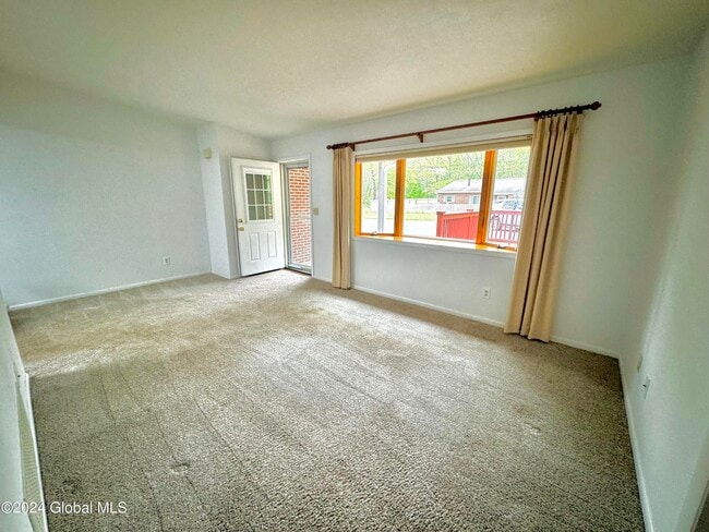 Building Photo - 3A Lacosta Dr