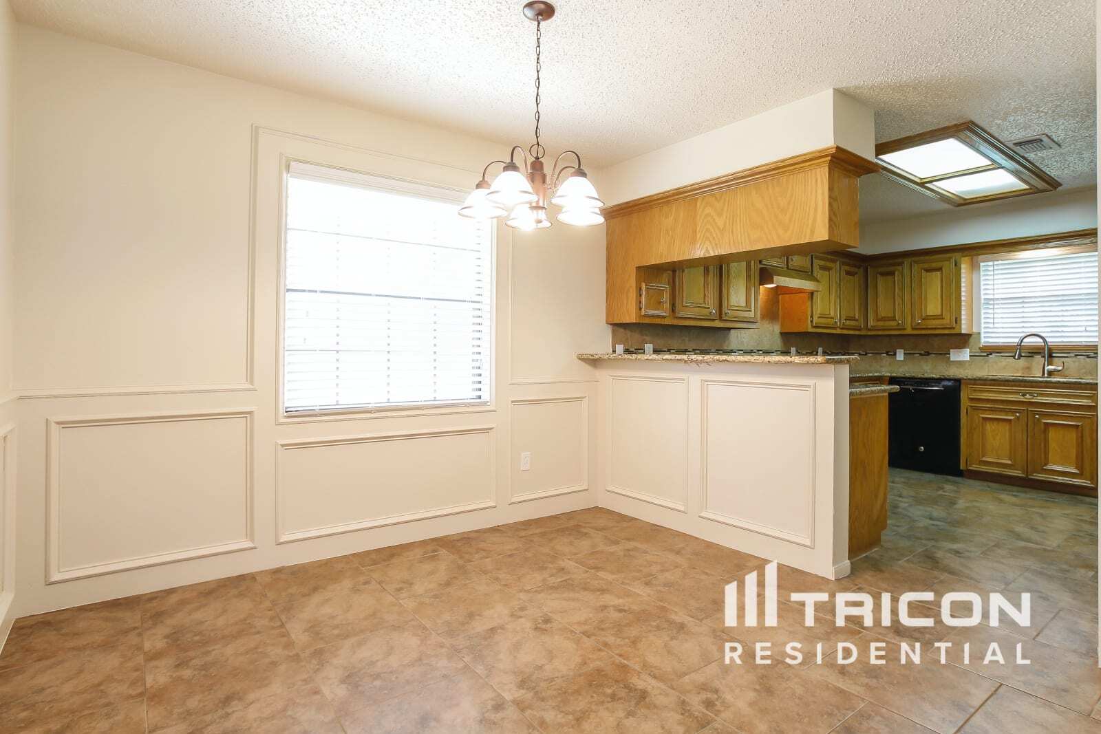 Building Photo - 12134 Quail Creek Dr