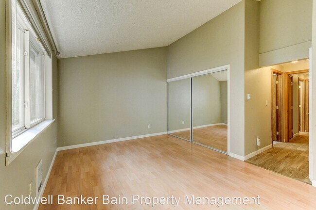 Building Photo - 12838 SE 41st Ln