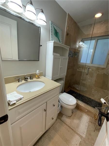 Building Photo - 4564 El Mar Dr