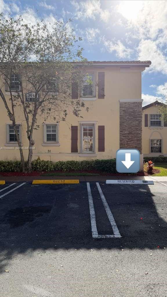 Building Photo - 1555 NE 33rd Rd