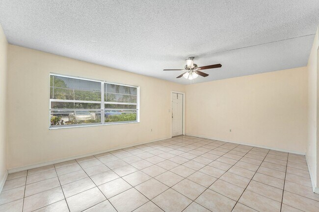 Building Photo - 9050 NW 28th St