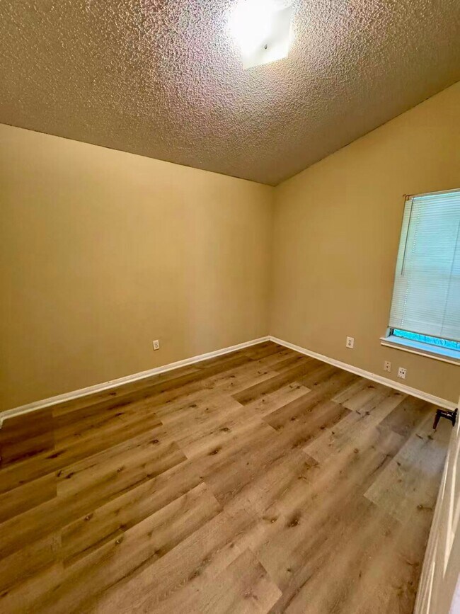 Building Photo - 4646 Callery Creek Dr