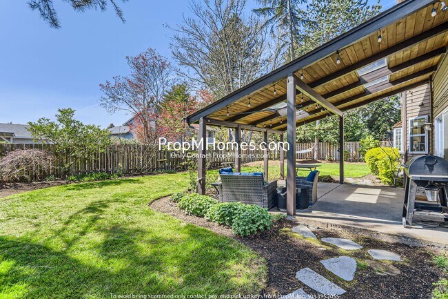 Building Photo - Charming Four Bedroom Home in Rockcreek!