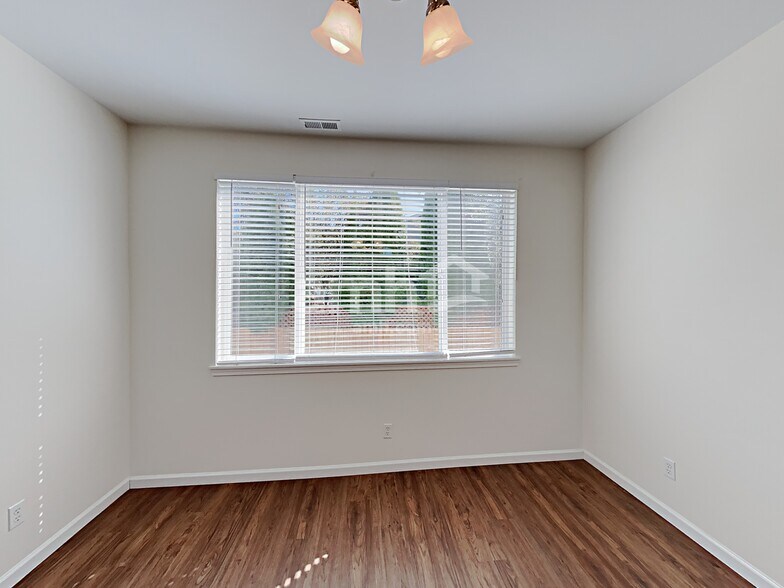 Building Photo - 9022 176th St Ct E