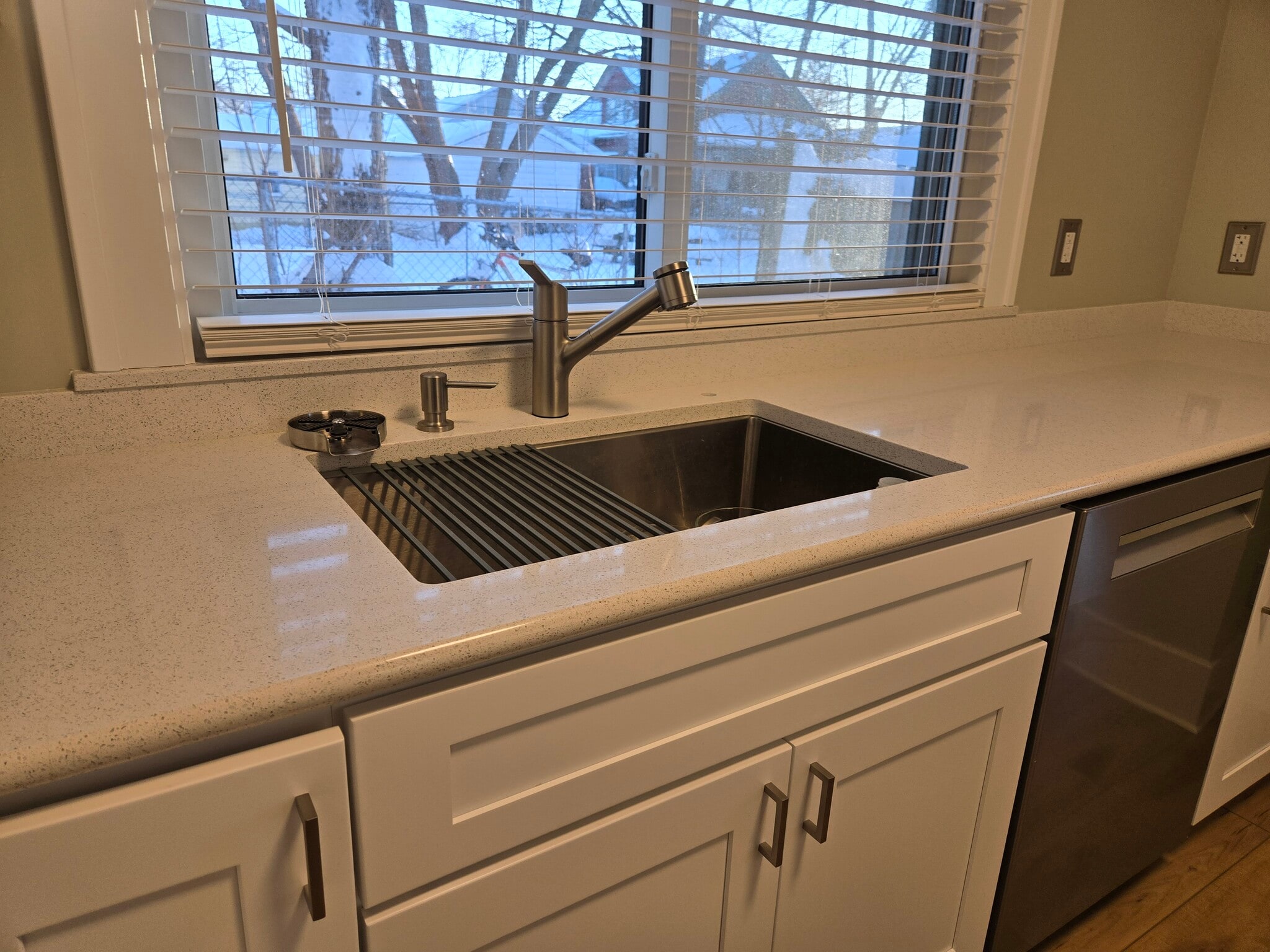 large workstation sink - 1019 Widdicomb Ave NW