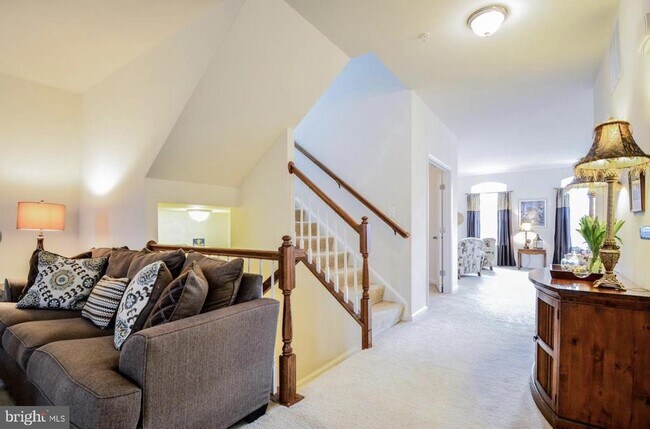 Building Photo - 3321 Eagle Ridge Dr