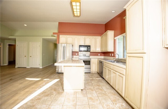 Building Photo - 15518 Little Peak Rd