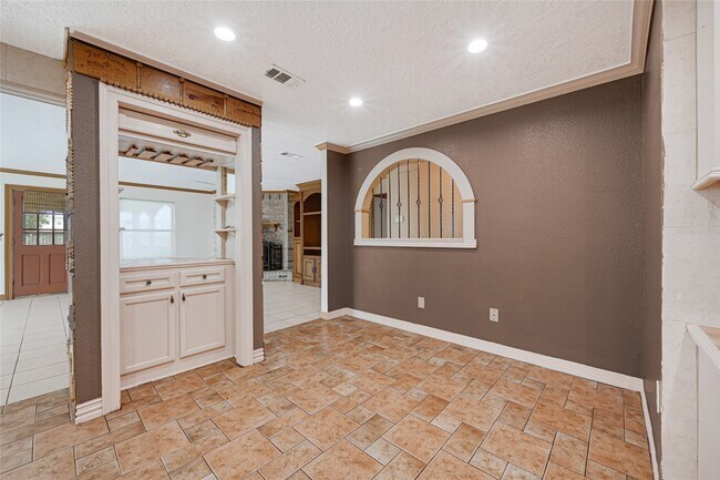 Building Photo - 7742 Whidbey Island Dr