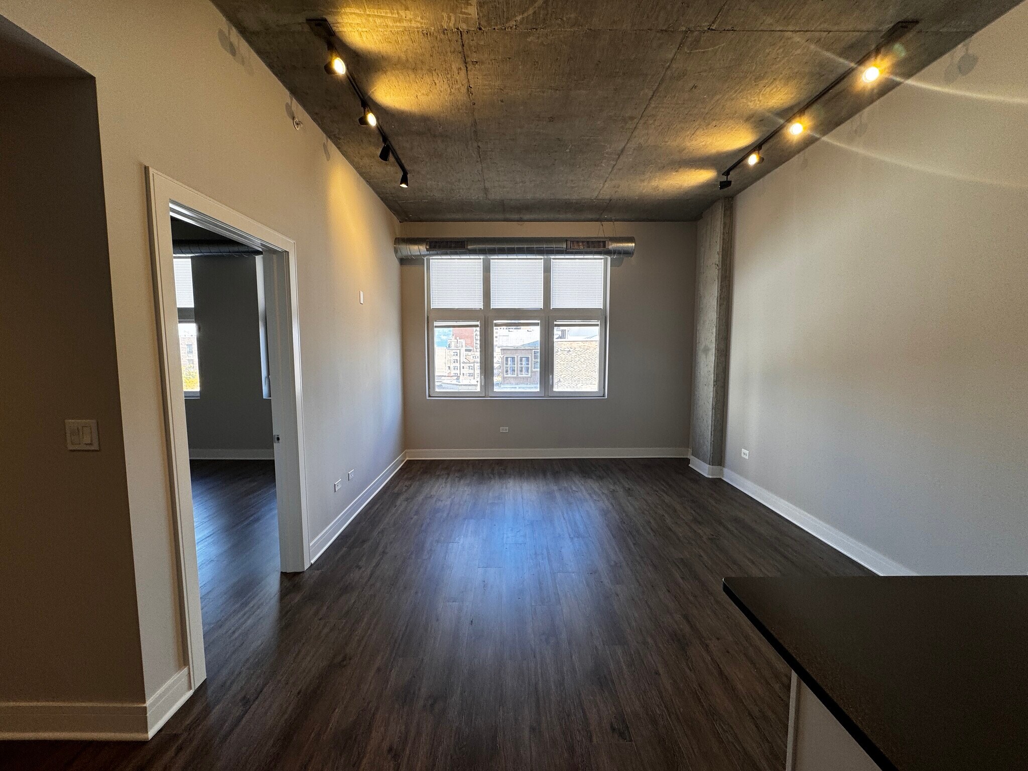 Building Photo - 3845 N Broadway St