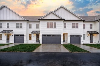 Building Photo - 809 Vickery Dr