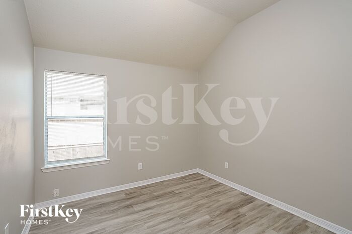 Building Photo - 4531 Bridgevillage Dr