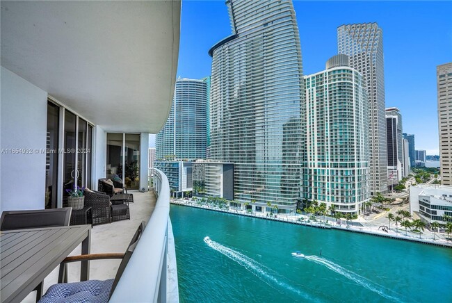 Balcony - 901 Brickell Key Blvd