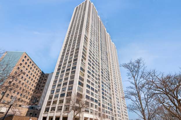 Building Photo - 2800 N Lake Shore Dr