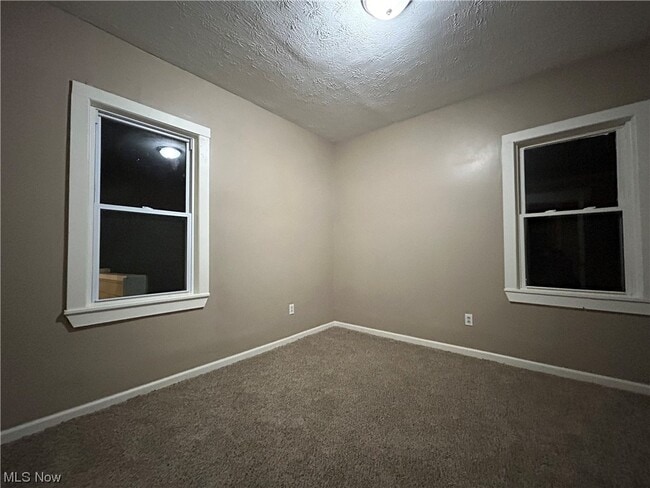 Building Photo - 3415 Altamont Rd