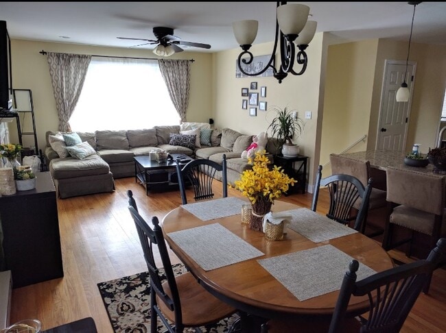 Building Photo - 90 Hickory Hill Rd