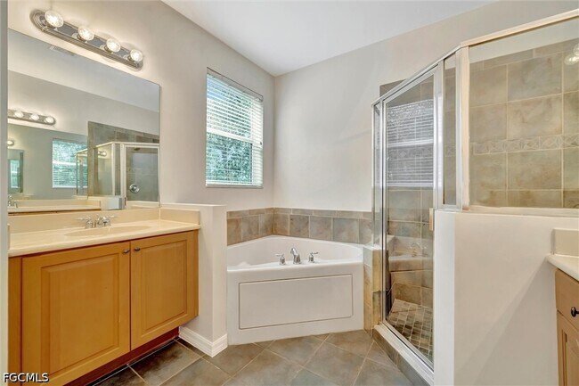Building Photo - 10245 S Golden Elm Dr