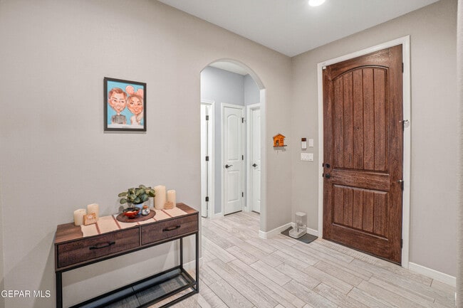 Building Photo - 14709 Tierra Garcia Dr