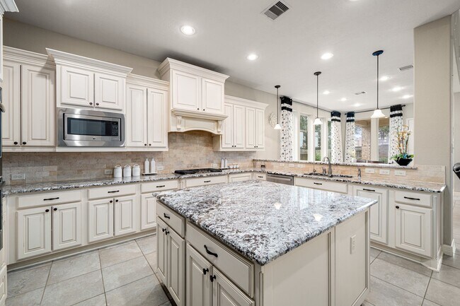 Building Photo - 2714 Ember Pass Ln