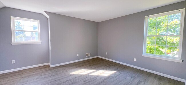 Building Photo - 601 Uhler Ave