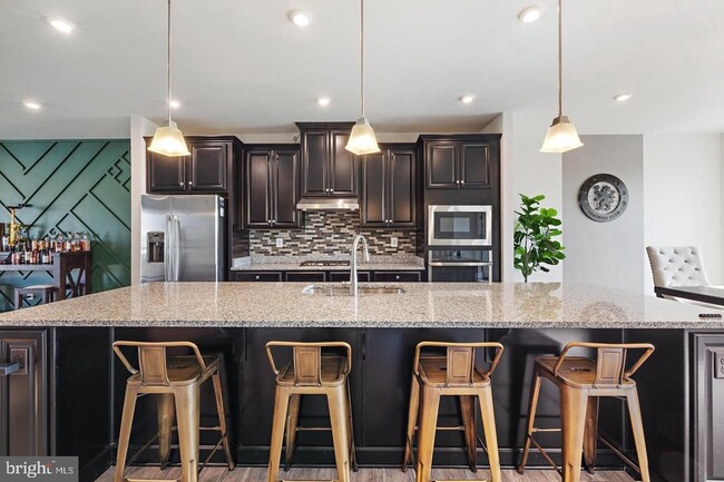 Building Photo - 10046 American Pharoah Ln