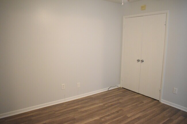 Building Photo - 1301 Kornegay Ave
