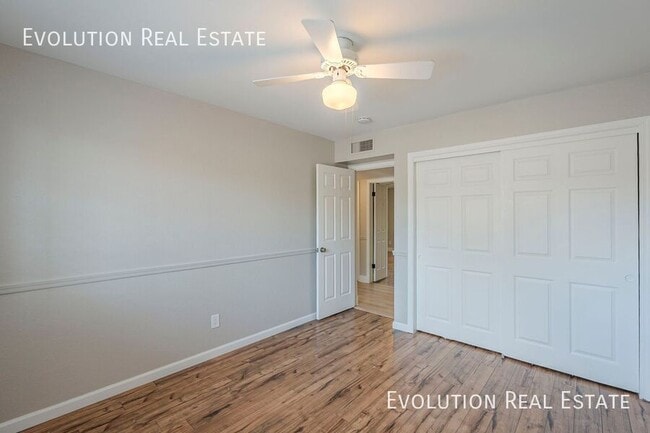 Building Photo - 6443 E Sandra Terrace