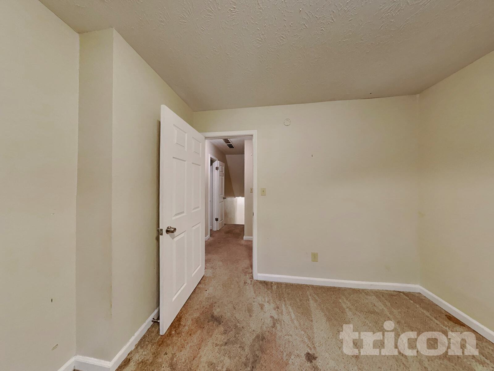 Building Photo - 832 S Deshon Rd