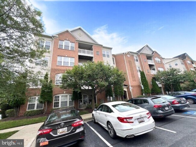 Building Photo - 8105 Hickory High Ct