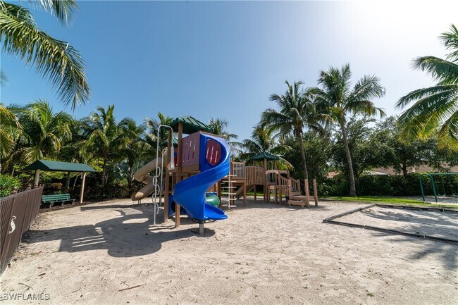Building Photo - 13041 Sandy Key Bend