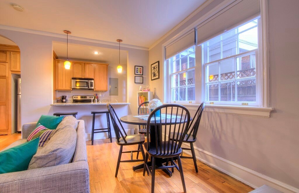 Building Photo - 3122 Kensington Ave