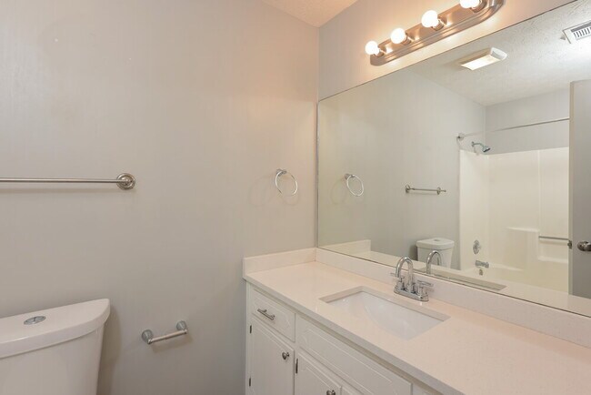 Building Photo - 1260 Rocky Rd