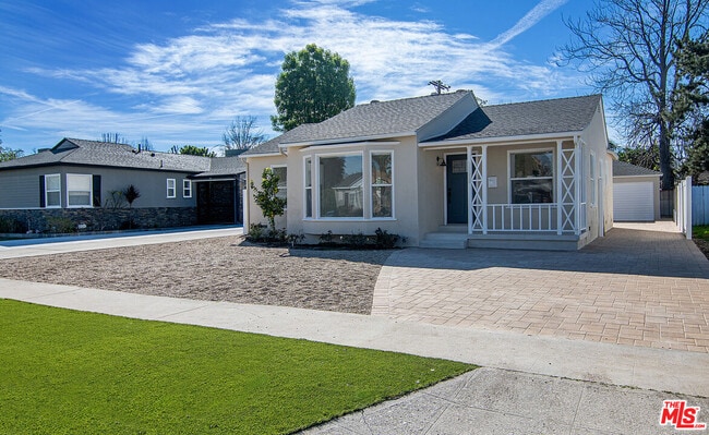 Building Photo - 17638 Welby Way