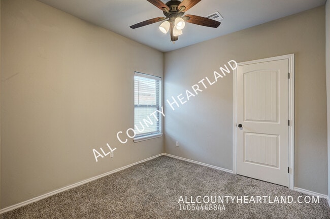 Building Photo - 1971 Leslie Beachler Ln