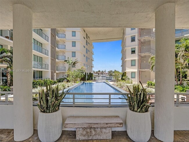 Building Photo - 6620 Indian Creek Dr