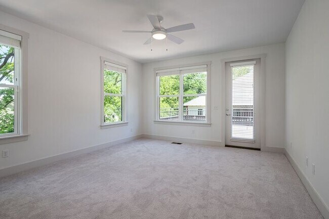 Building Photo - East Nashville Condo at Cleveland Park