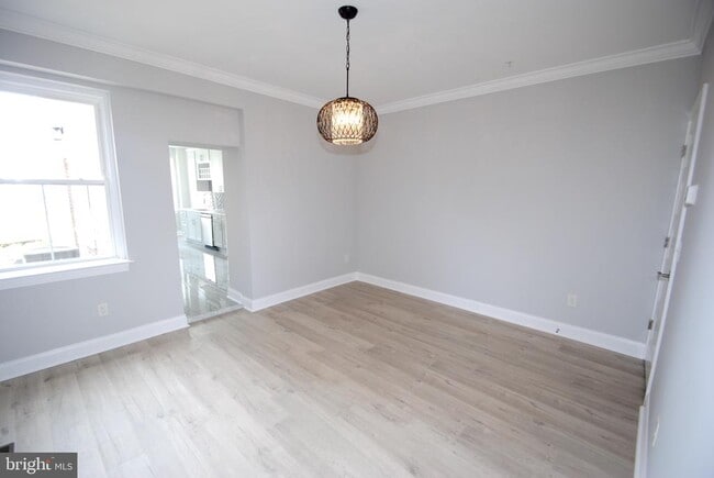 Building Photo - 23 E Union St