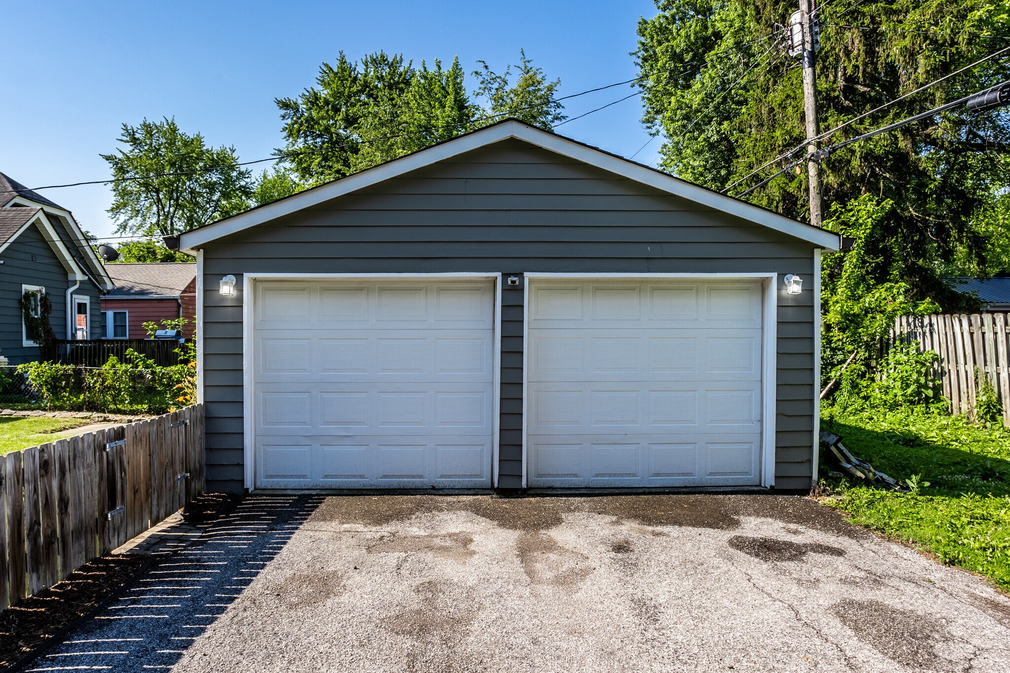 2 Car Garage - 5860 Primrose Ave