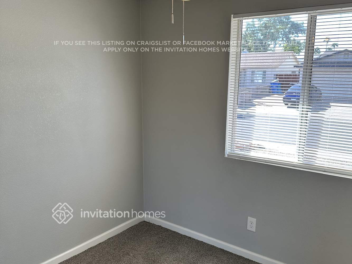 Building Photo - 1026 W Danbury Dr