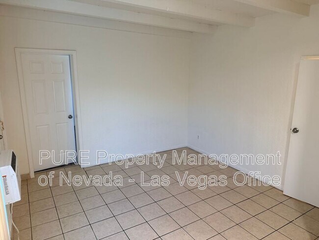 Building Photo - 23 W Basic Rd