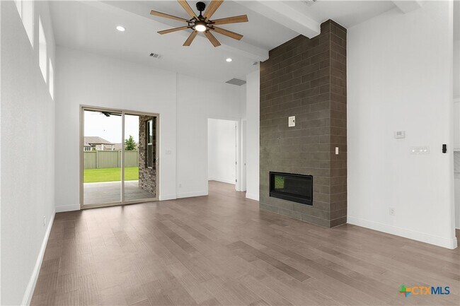 Building Photo - 746 Faith Dr