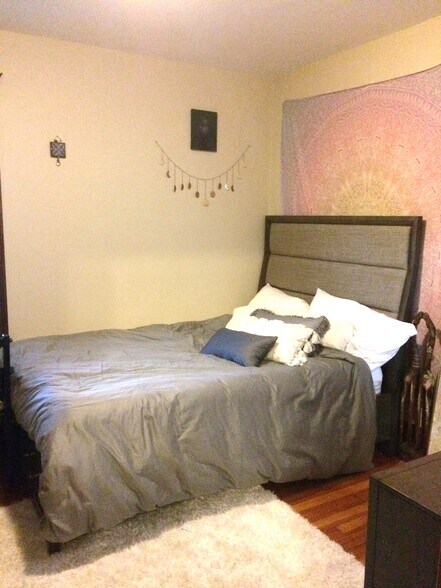 Bedroom 2 - 38 Saint Margaret St