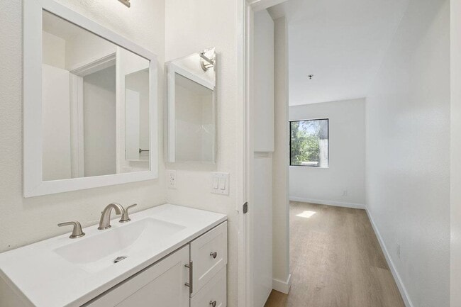 Building Photo - 1850 Williams St